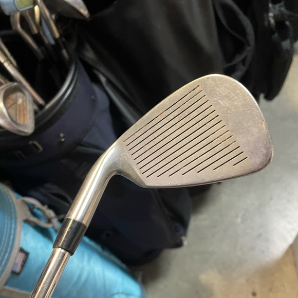 Top Flite Pitching Wedge in Right handed 
Used - Picture 3 of 5
